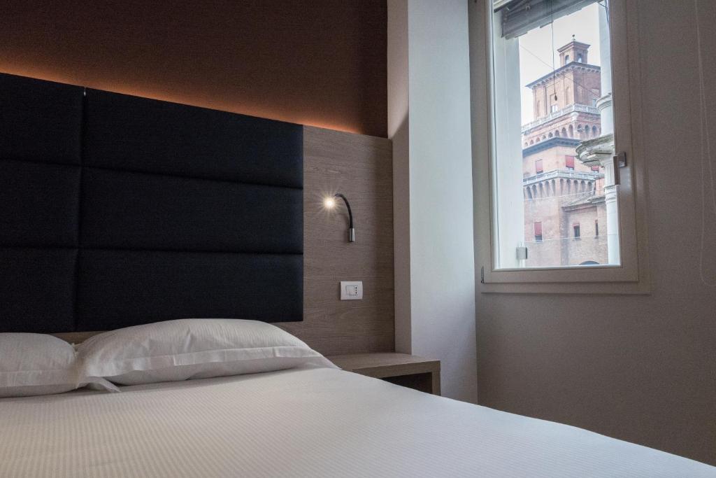 Letto A Castello — Ferrara