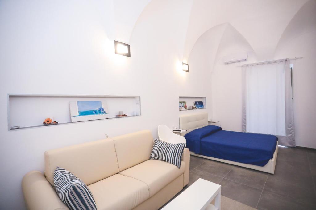 IL VIAGGIATORE VIA INDIPENDENZA 2 — Gaeta