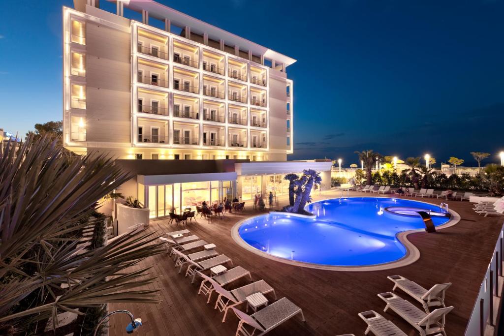 Hotel Ambasciatori — Riccione