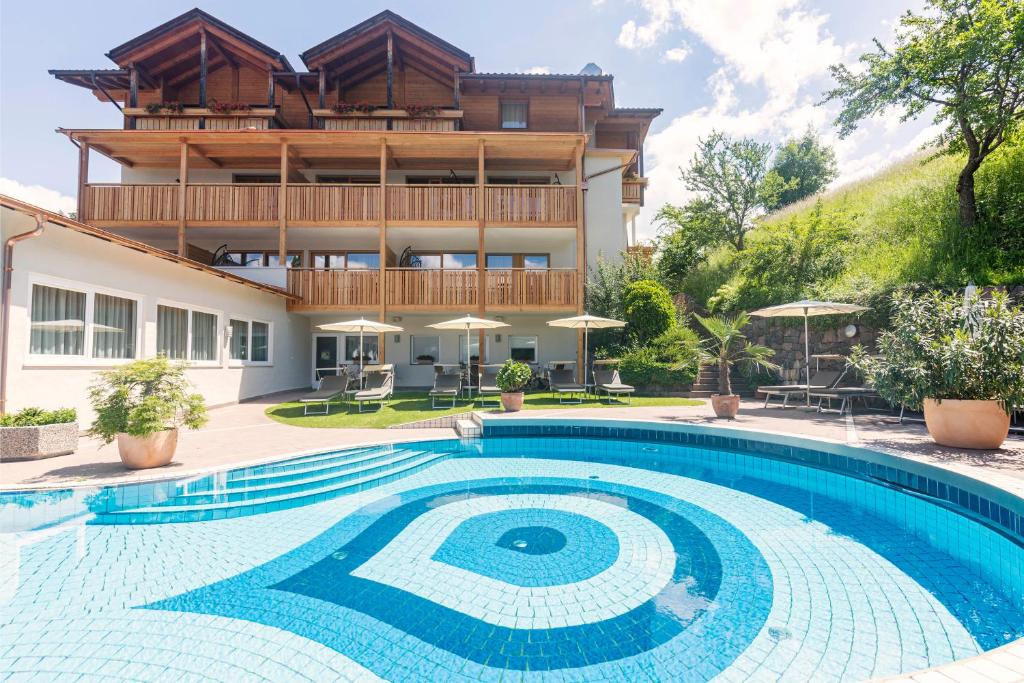Wanderhotel Teiserhof — Funes