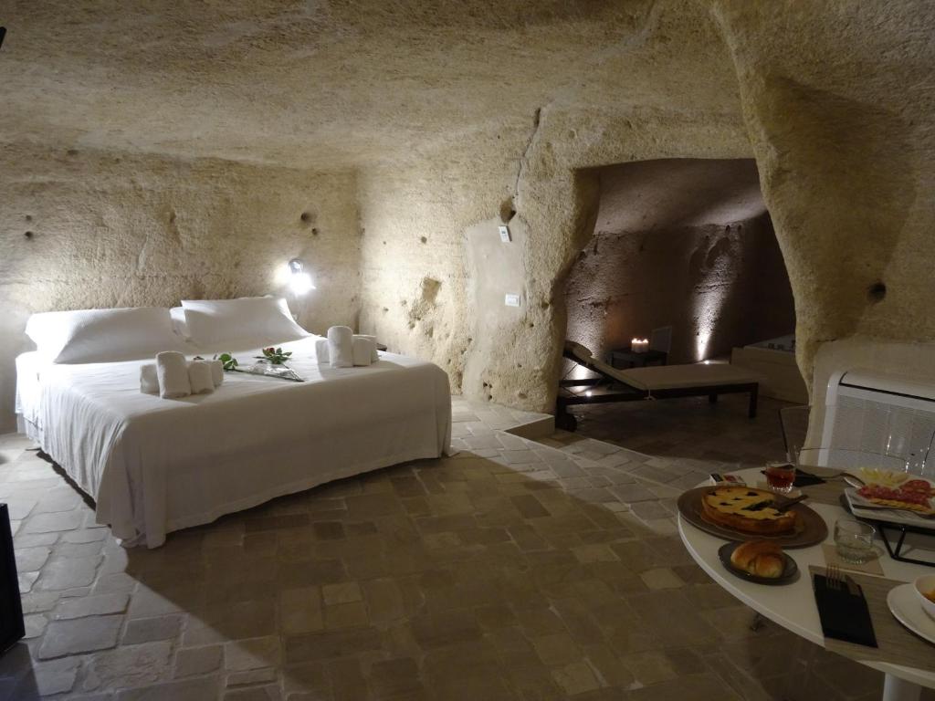 LA DIMORA DELLE 3 ZIE — Matera