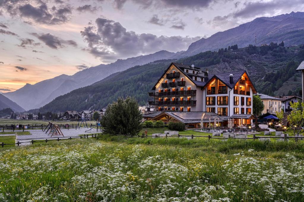 Hotel Sant’Orso – Mountain Lodge & Spa â Cogne