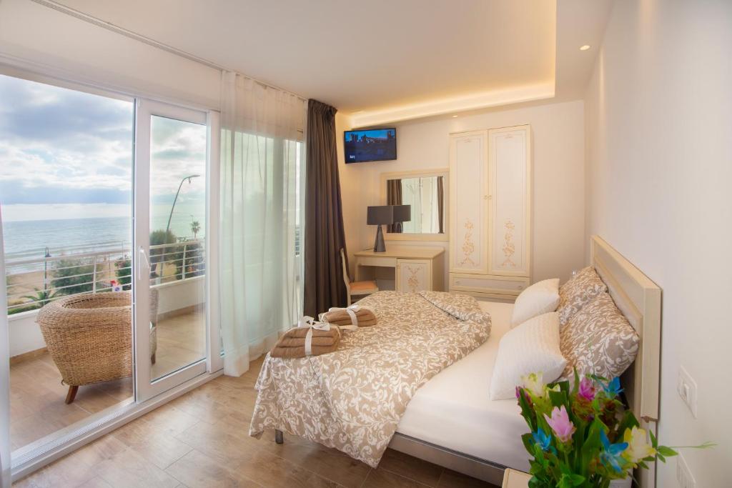 Hotel Flora — Alba Adriatica