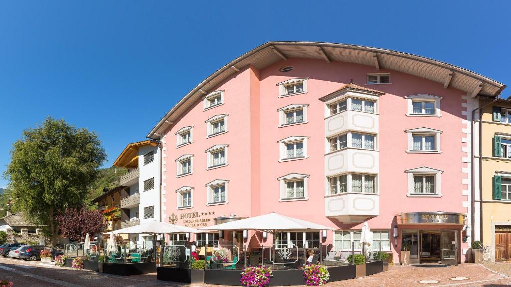 Cityhotel Goldener Adler B&B — Chiusa