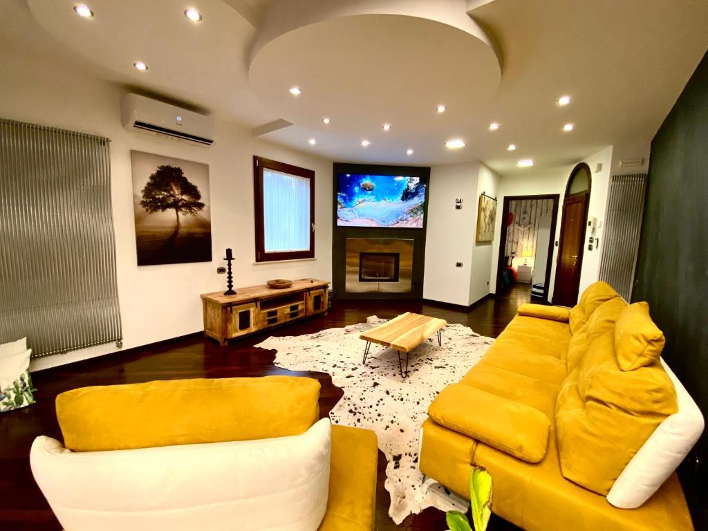 Wood Luxury House — Pescara