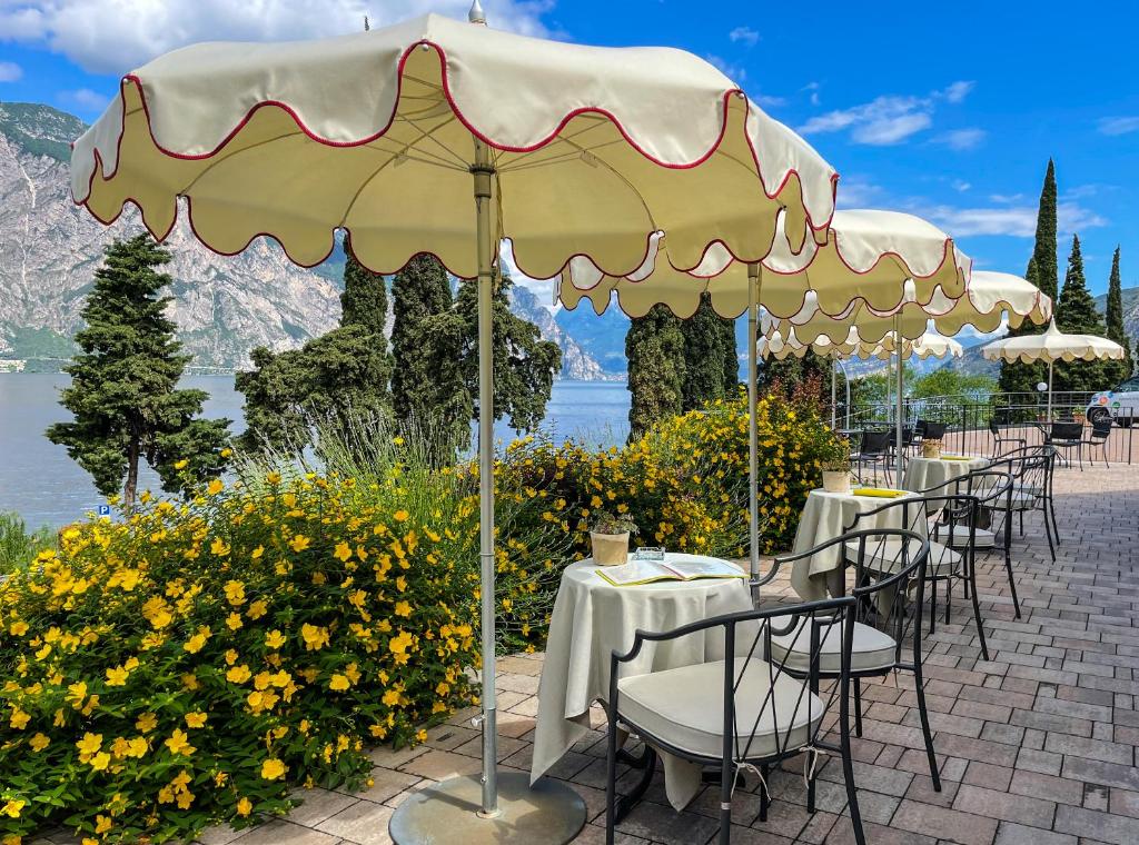 Hotel Oasi Beach — Malcesine