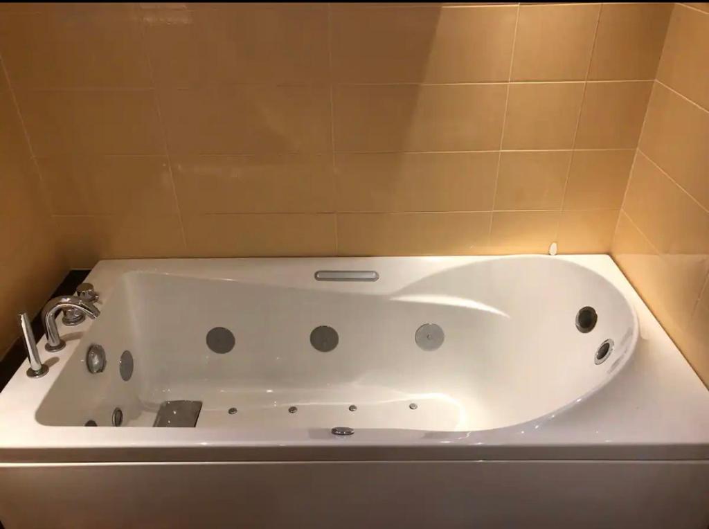 Vasca Idromassaggio, Appartamento Incantevole — Sanremo