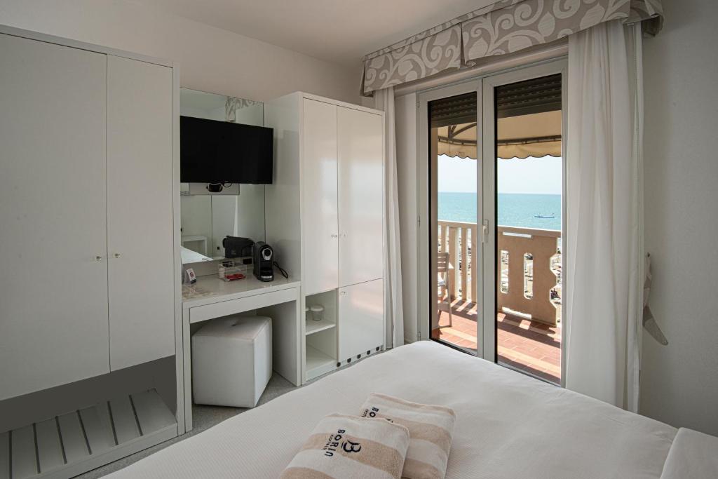 Hotel Savoy — Caorle