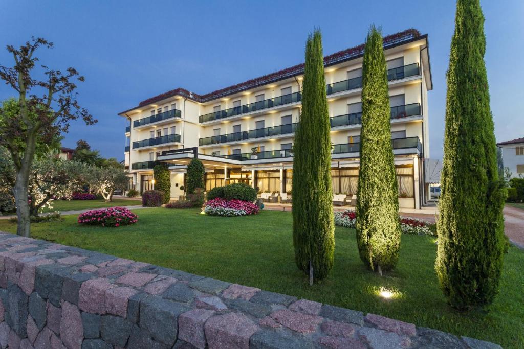 Atlantic Terme Natural Spa & Hotel — Abano Terme