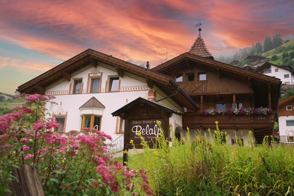 Garni Hotel Belalp — Santa Cristina in Val Gardena