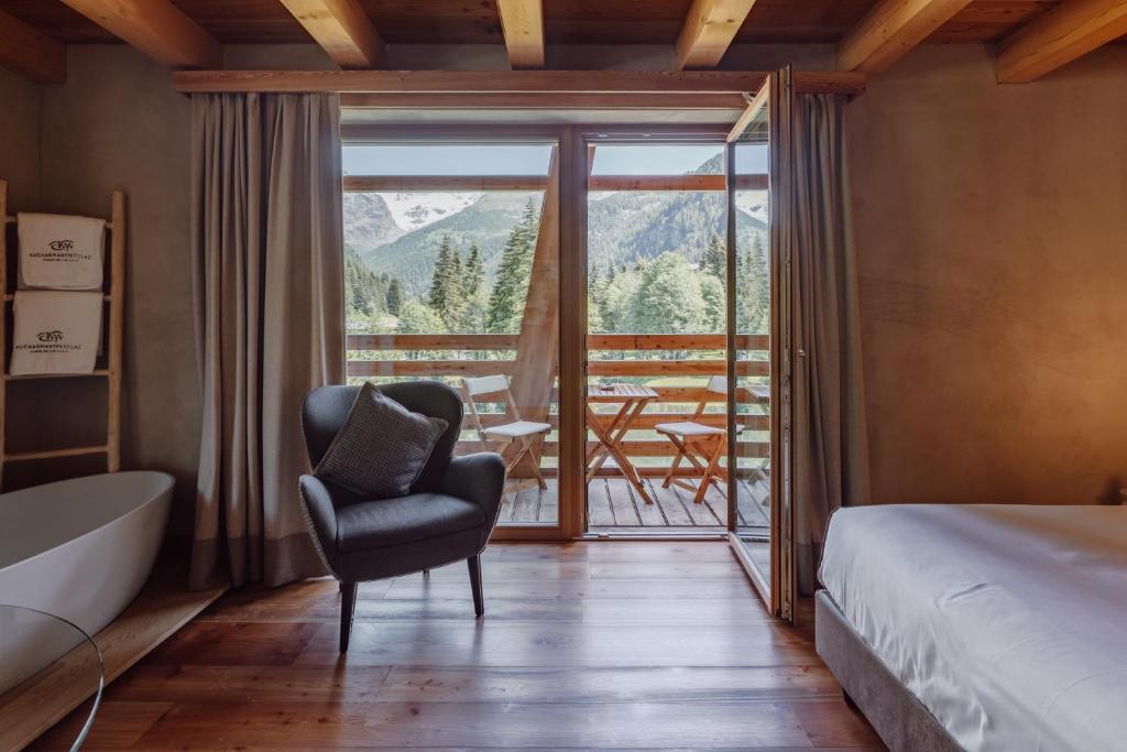 Au Charmant Petit Lac – Ecohotel Parc & Spa â Champoluc