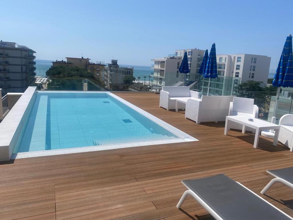 Hotel Villa Eugenia – 3 Stelle Superior con Private SPA e Piscina — Lido di Jesolo