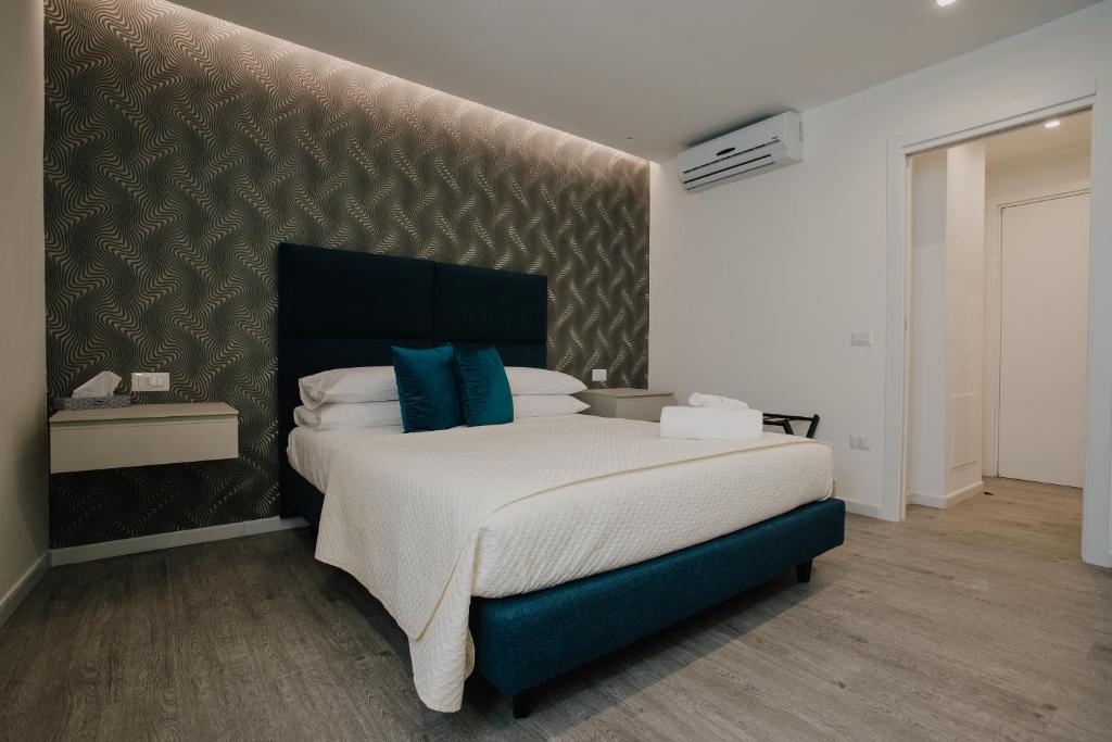 Marcone Luxury Rooms – Il giardino di pietra — Trani