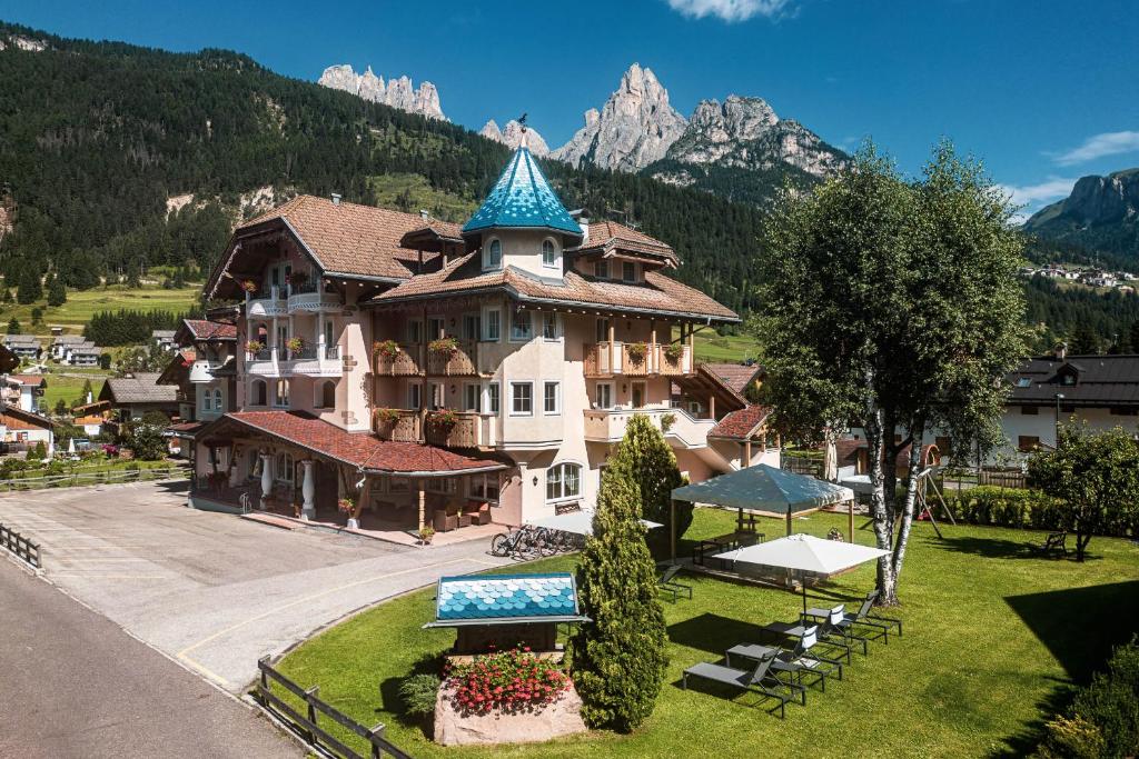 Hotel Chalet Sas Morin — Pozza di Fassa