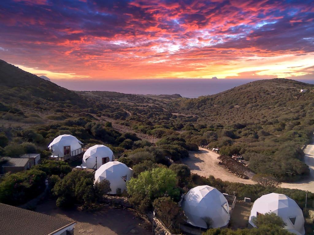 B&B Glamping Semaforo Capo Sperone — SantʼAntioco