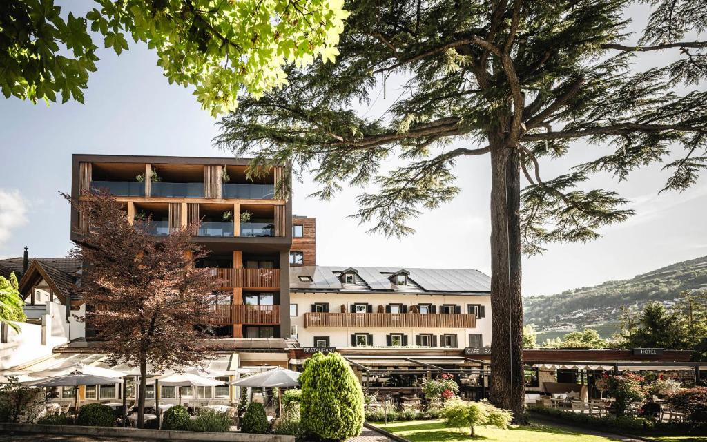 Hotel Löwenhof — Bressanone