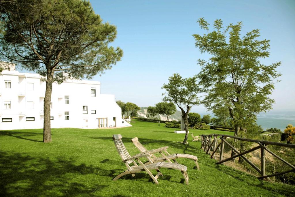 Hotel Emilia — Ancona